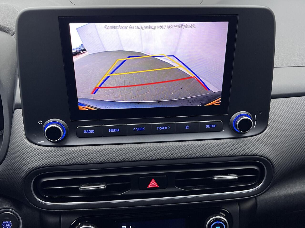 Hyundai Kona 1.0 T-GDI Fashion / Fabrieksgarantie tot 08-2027 / Navigatie / Stuur- en stoelverwarming / Apple Carplay Android / Climate control / 17" LM wielen /