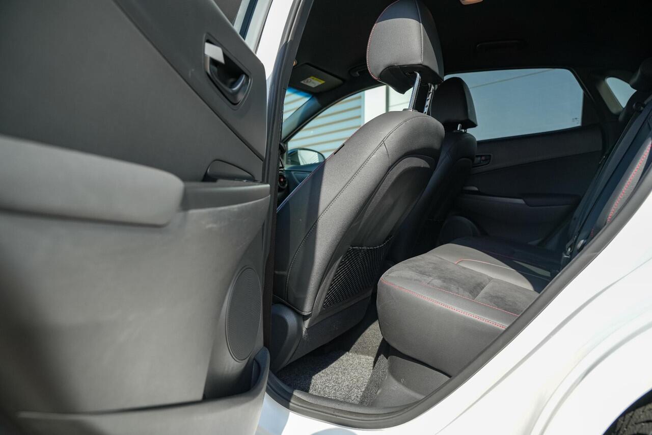 Hyundai Kona 1.6 T-GDI N-Line Camera Stoelvent. Stuurverw DAB+ Navigatie Keyless 200pk! N Line