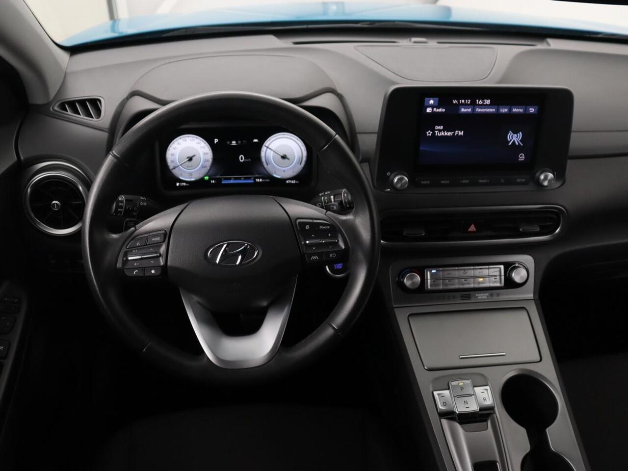 Hyundai Kona EV Comfort 39 kWh | Adaptive cruise | Camera | Carplay | Climate control | Digital Cockpit | Full LED