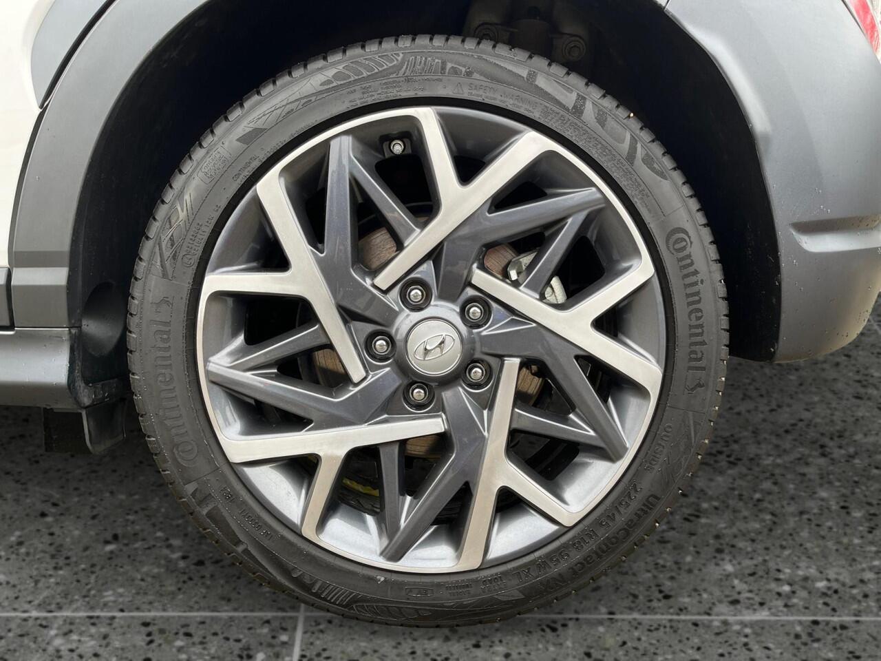Hyundai Kona Fashion 1.6 GDI HEV 140pk | PREMIUM LEDEREN INTERIEUR | CLIMA | APPLE CARPLAY / ANDROID AUTO | ELEK. VERSTELBARE STOELEN | DODEHOEKBEW. |