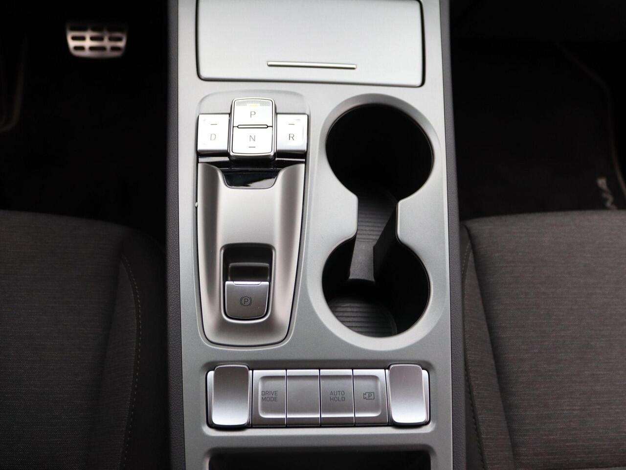 Hyundai Kona EV Fashion 39 kWh Navigatie | Climate Control | Cruise Control | Lane Assist