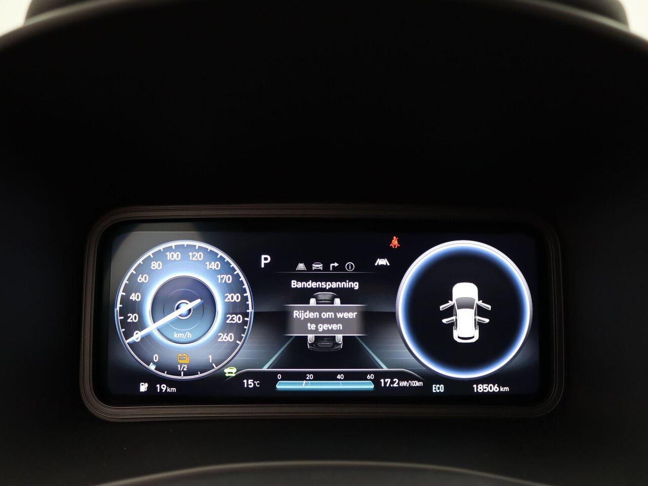 Hyundai Kona EV Fashion 39 kWh Navigatie | Climate Control | Cruise Control | Lane Assist