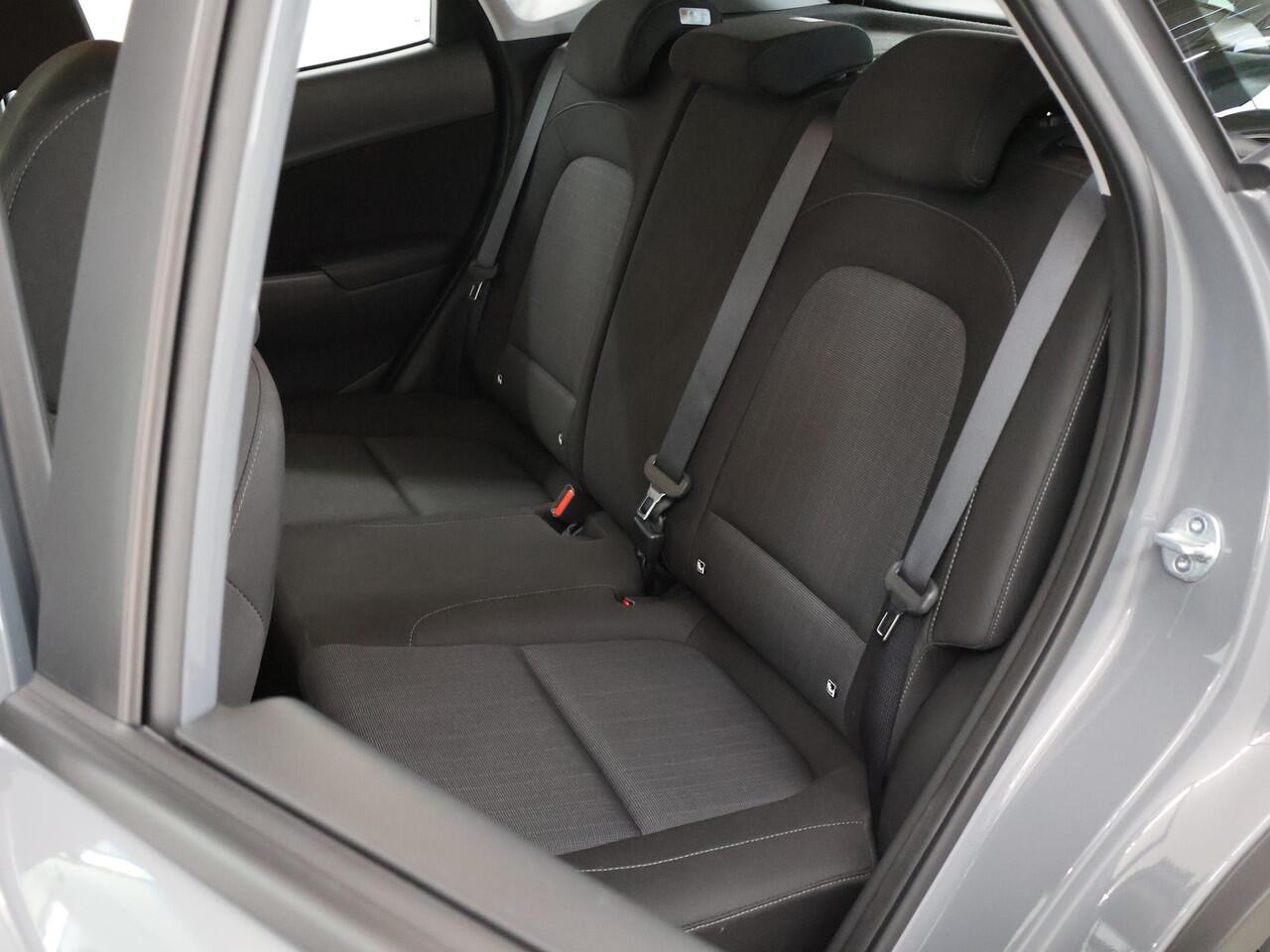 Hyundai Kona 1.6 GDI HEV Comfort Smart | Navigatiesysteem | Parkeercamera | Climate Control | Krell Audio | Cruise Control Adaptief