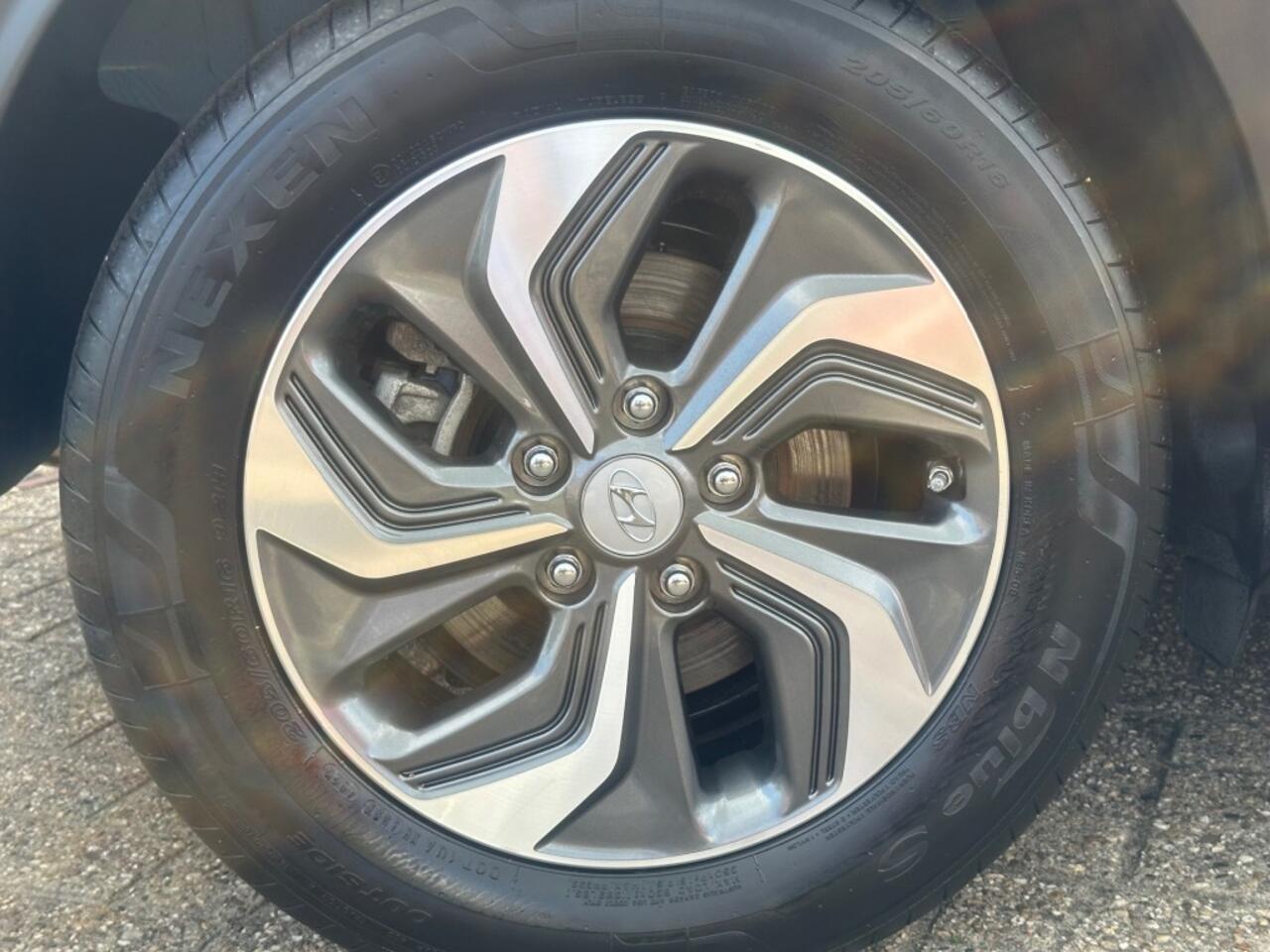 Hyundai Kona 1.6 GDI HEV COMF SM