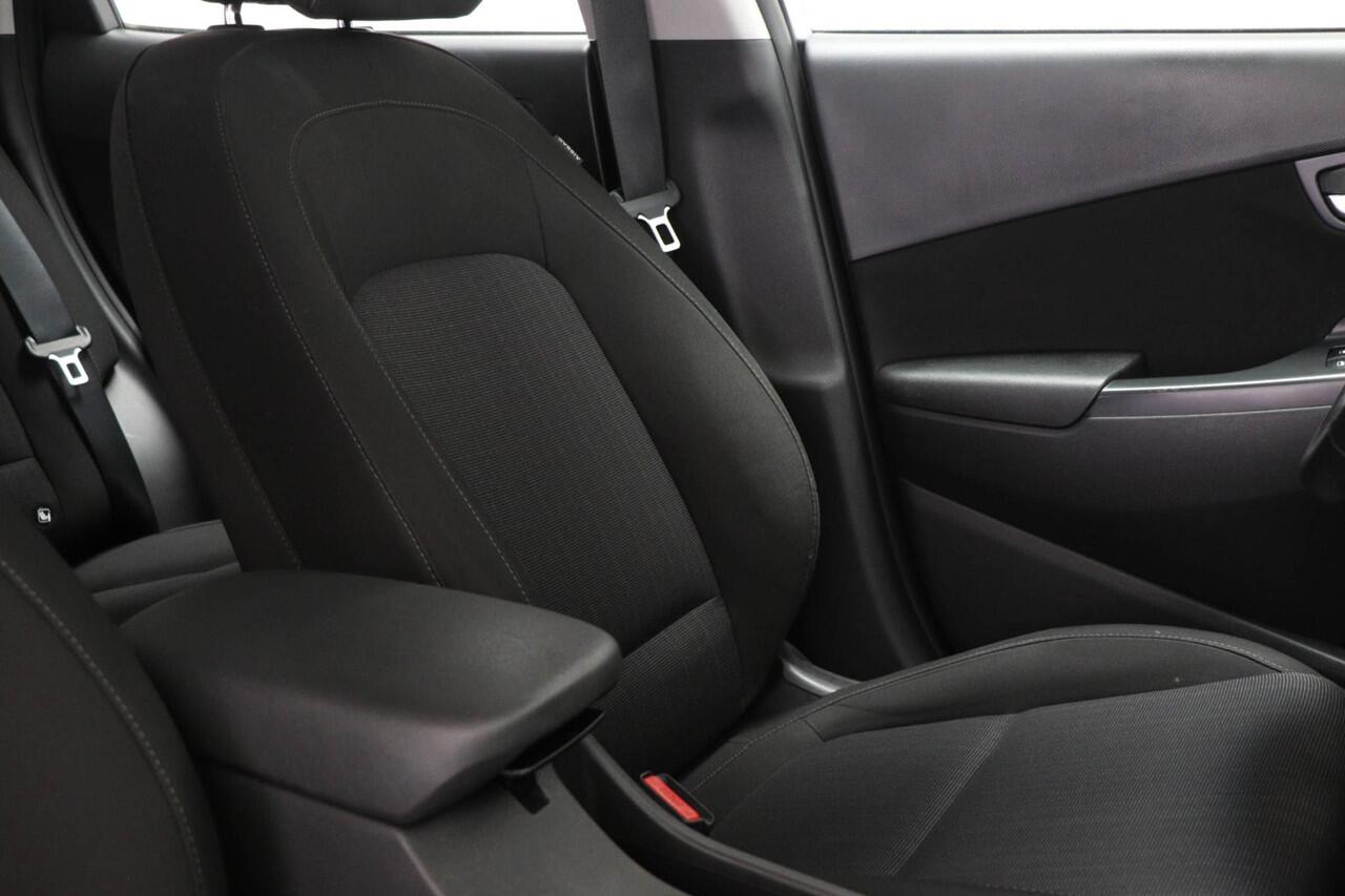 Hyundai Kona 1.6 GDI HEV Fashion Design Sky | STUURVERWARMING | DAB | APPLE | CAMERA | 18"