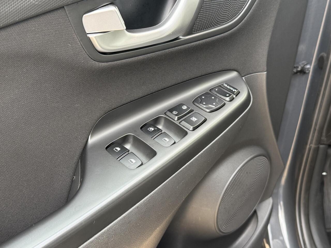 Hyundai Kona 1.0 T-GDI Comfort Automaat l Adaptive Cruise l Camera l Stoelverwarming