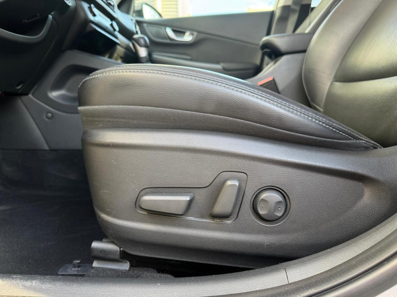 Hyundai Kona 1.6 GDI HEV Premium Sky |Head-up |Keyless |Pano |KRELL Audio |Stoelverw. |Camera |ACC