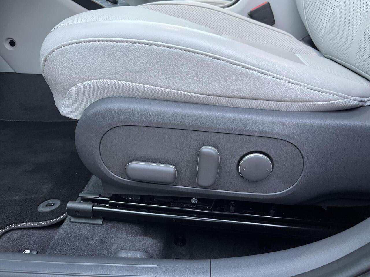 Hyundai Kona 1.6 GDI HEV Premium | 3 jaar garantie | Rijklaarprijs dus geen extra afleverkosten! | Automaat | Leder bekleding |