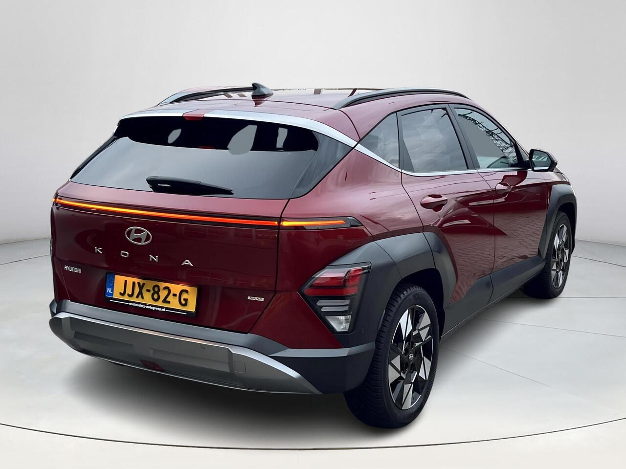 Hyundai Kona 1.6 GDI HEV Premium | 3 jaar garantie | Rijklaarprijs dus geen extra afleverkosten! | Automaat | Leder bekleding |