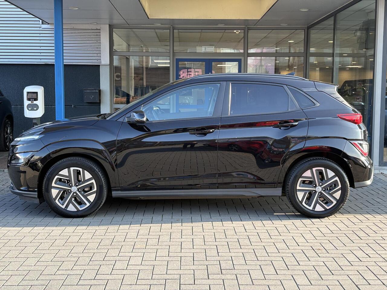 Hyundai Kona Electric Comfort 64 kWh | Stoelverwarming | Camera | Audio-navigatiesysteem | Automatische airconditioning