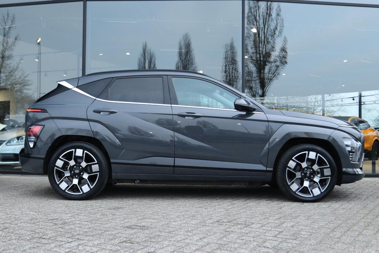 Hyundai Kona ELECTRIC PREMIUM 65.4 kWh | LEDER | TREKHAAK | HUD | 360 CAMERA | MEMORY | ADAPTIVE CRUISE | STOEL- STUURVERW. | CARPLAY