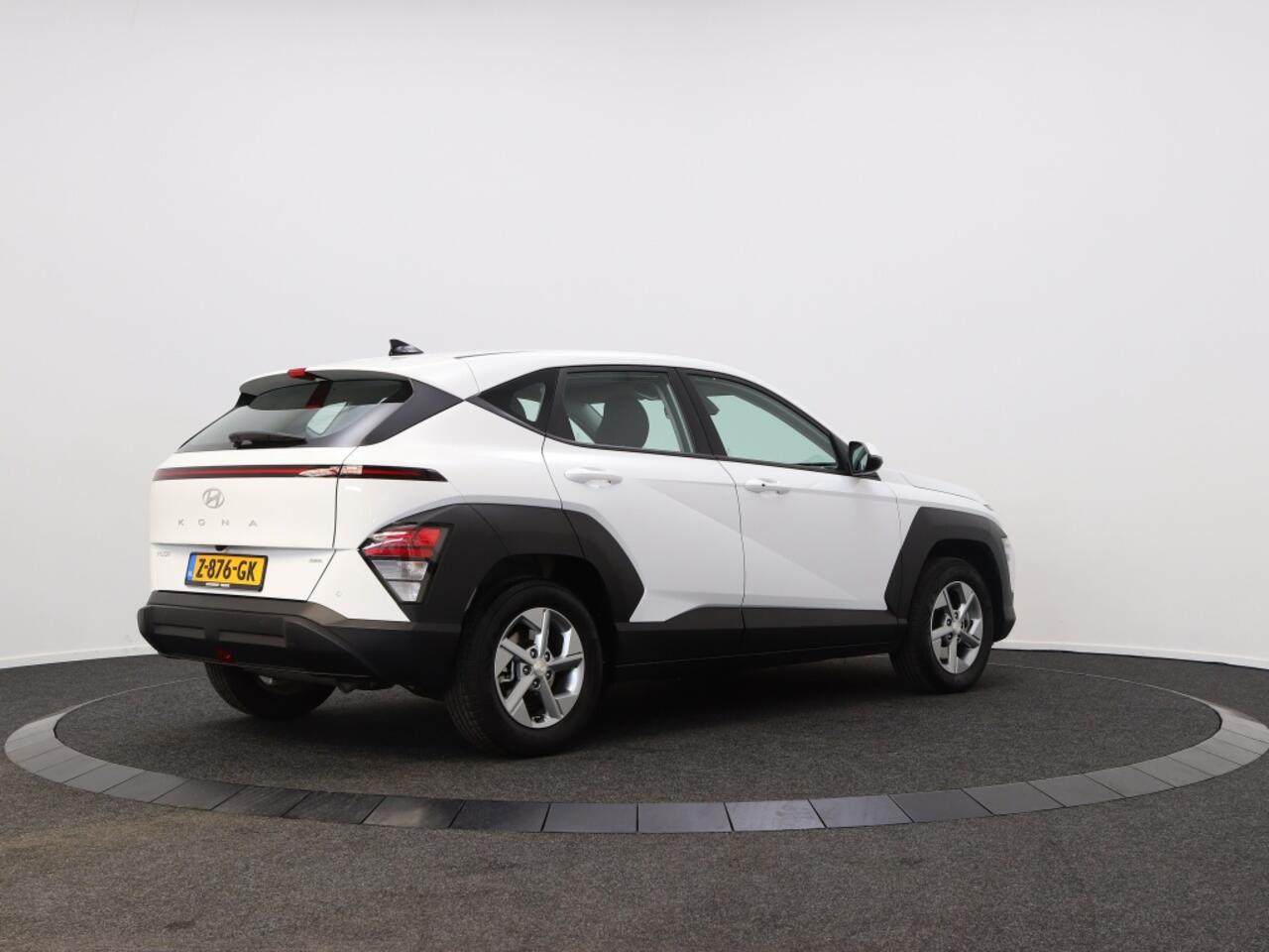 Hyundai Kona 1.6 GDI HEV Comfort | Private Lease 529,- p.m. |