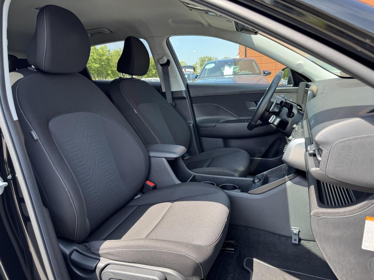 Hyundai Kona 1.6 GDI HEV Comfort Smart | Elek. Achterklep | Stuur- + Stoelverwarming | Full-LED | Adapt. Cruise Control | Keyless Entry | Rijklaarprijs!