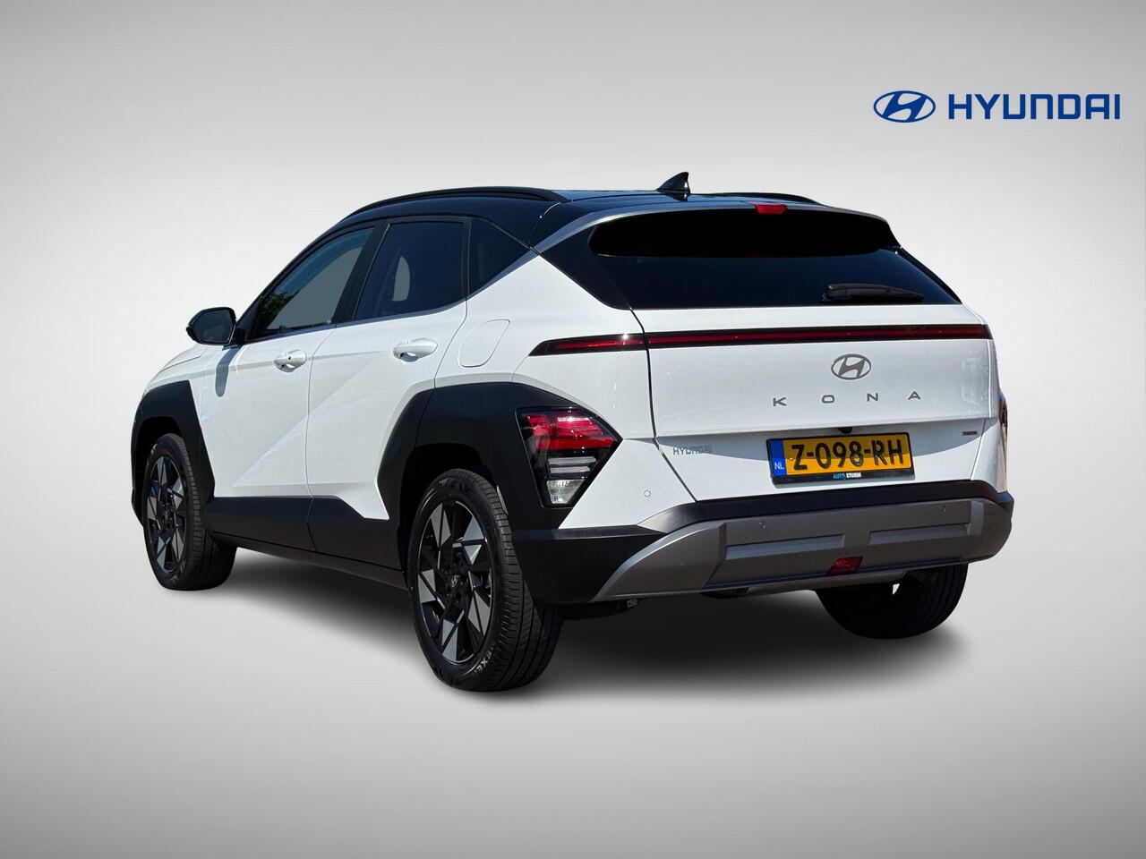 Hyundai Kona 1.6 GDI HEV Comfort Smart | Navigatie Full-Map | Camera | Stuur- + Stoelverwarming | Adapt. Cruise Control | Elek. Achterklep | Rijklaarprijs!