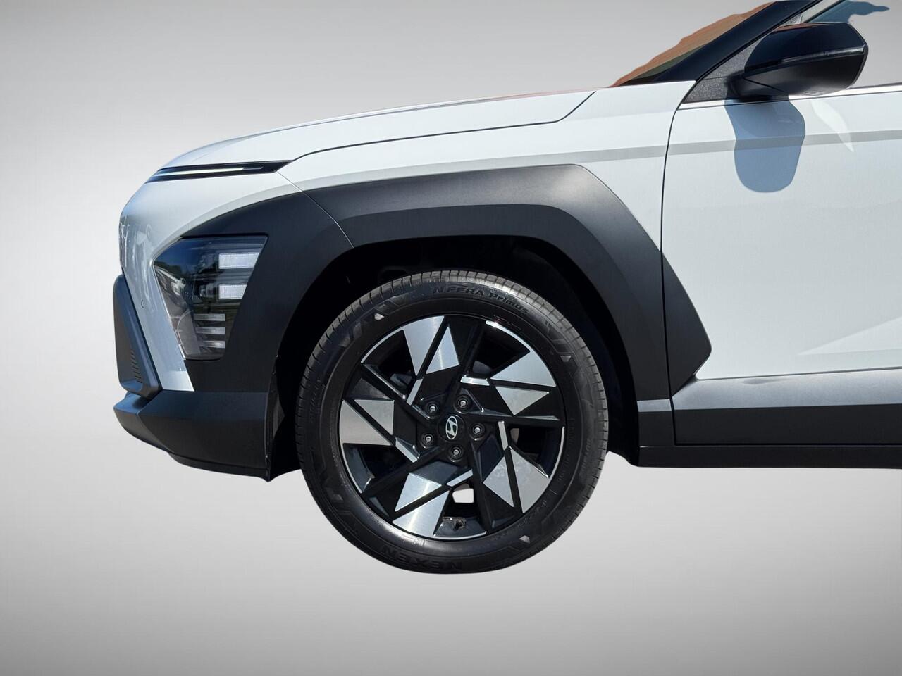 Hyundai Kona 1.6 GDI HEV Comfort Smart | Navigatie Full-Map | Camera | Stuur- + Stoelverwarming | Adapt. Cruise Control | Elek. Achterklep | Rijklaarprijs!