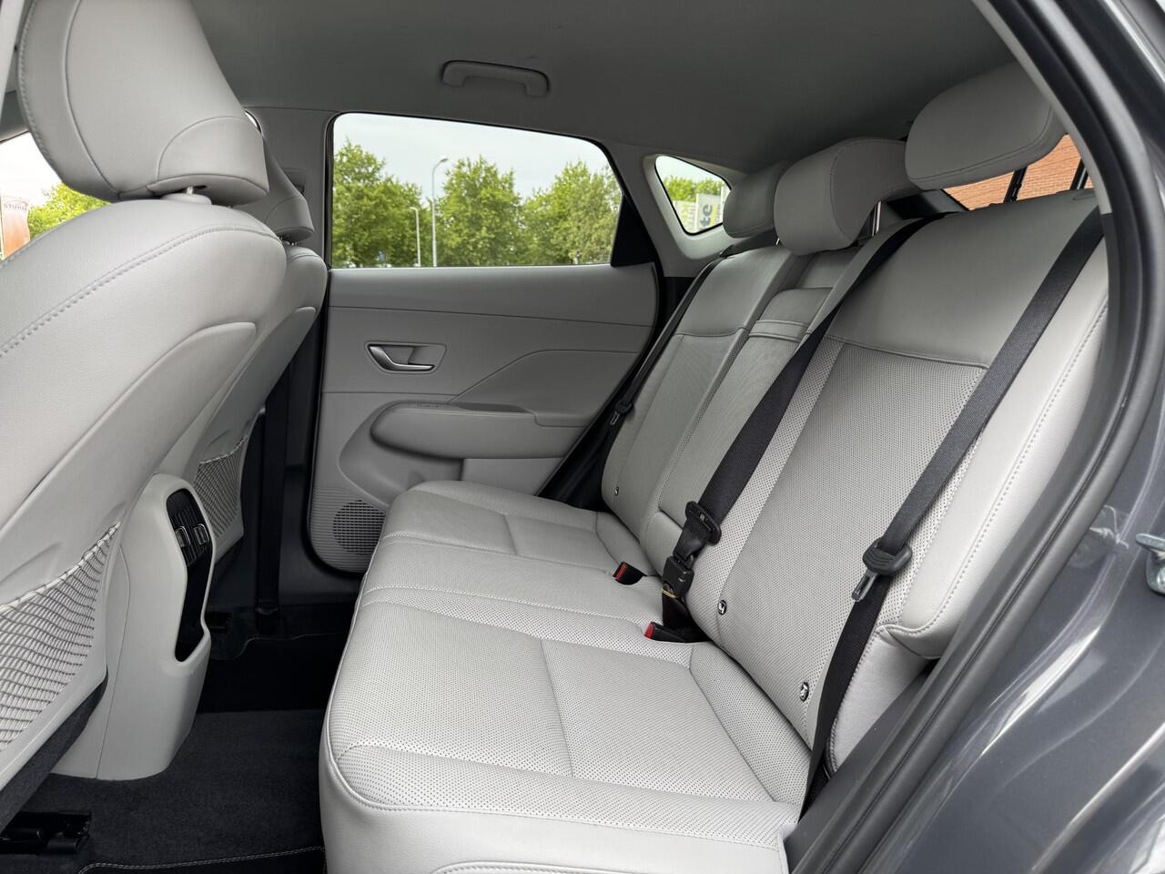 Hyundai Kona 1.6 GDI HEV Premium NL-Auto, Meest Luxe Uitvoering!