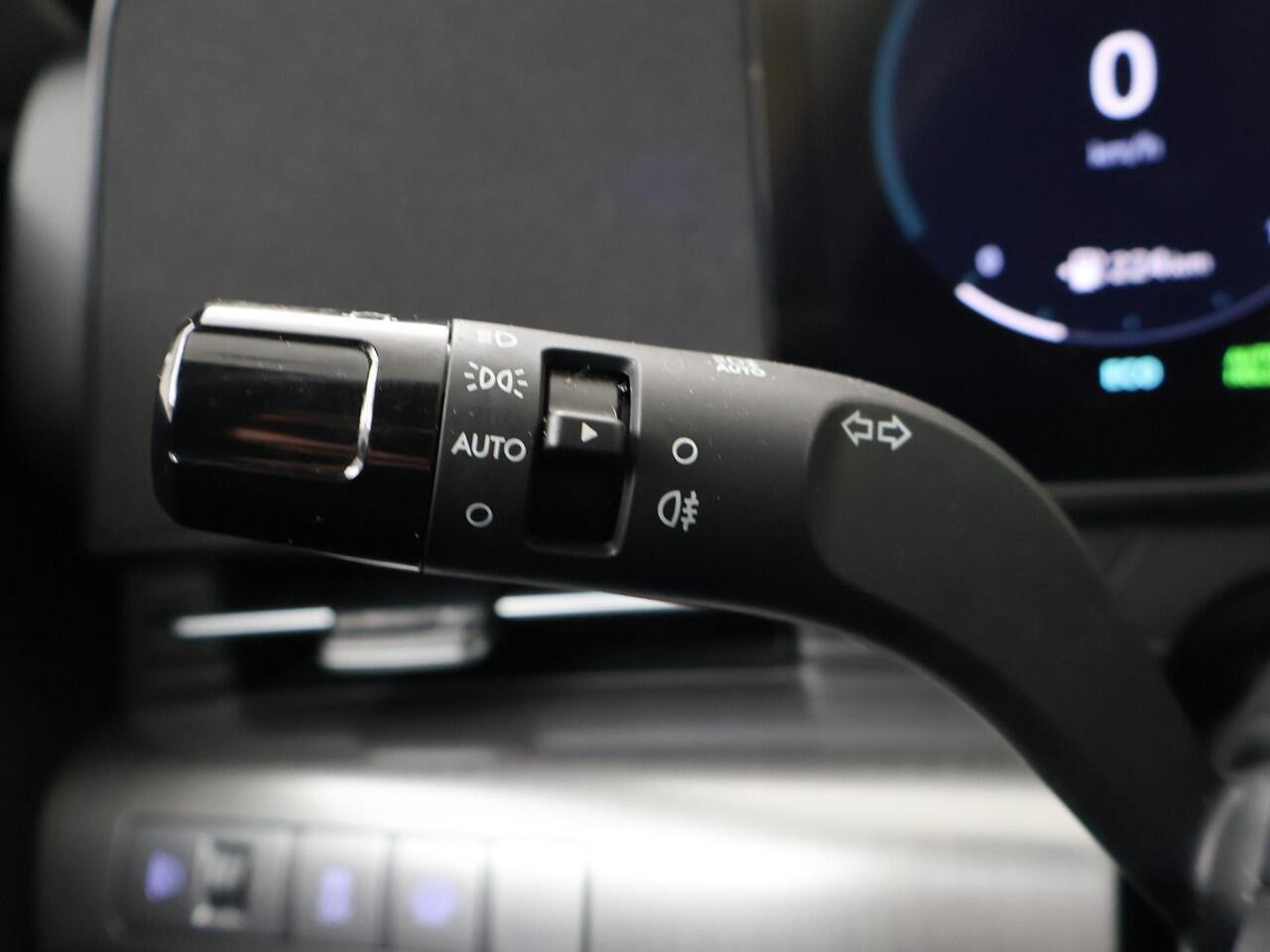 Hyundai Kona 1.6 GDI HEV Comfort Smart | 141 PK | Automaat | Multifunctioneel stuurwiel | Stoelverwarming | Achteruitrij camera |