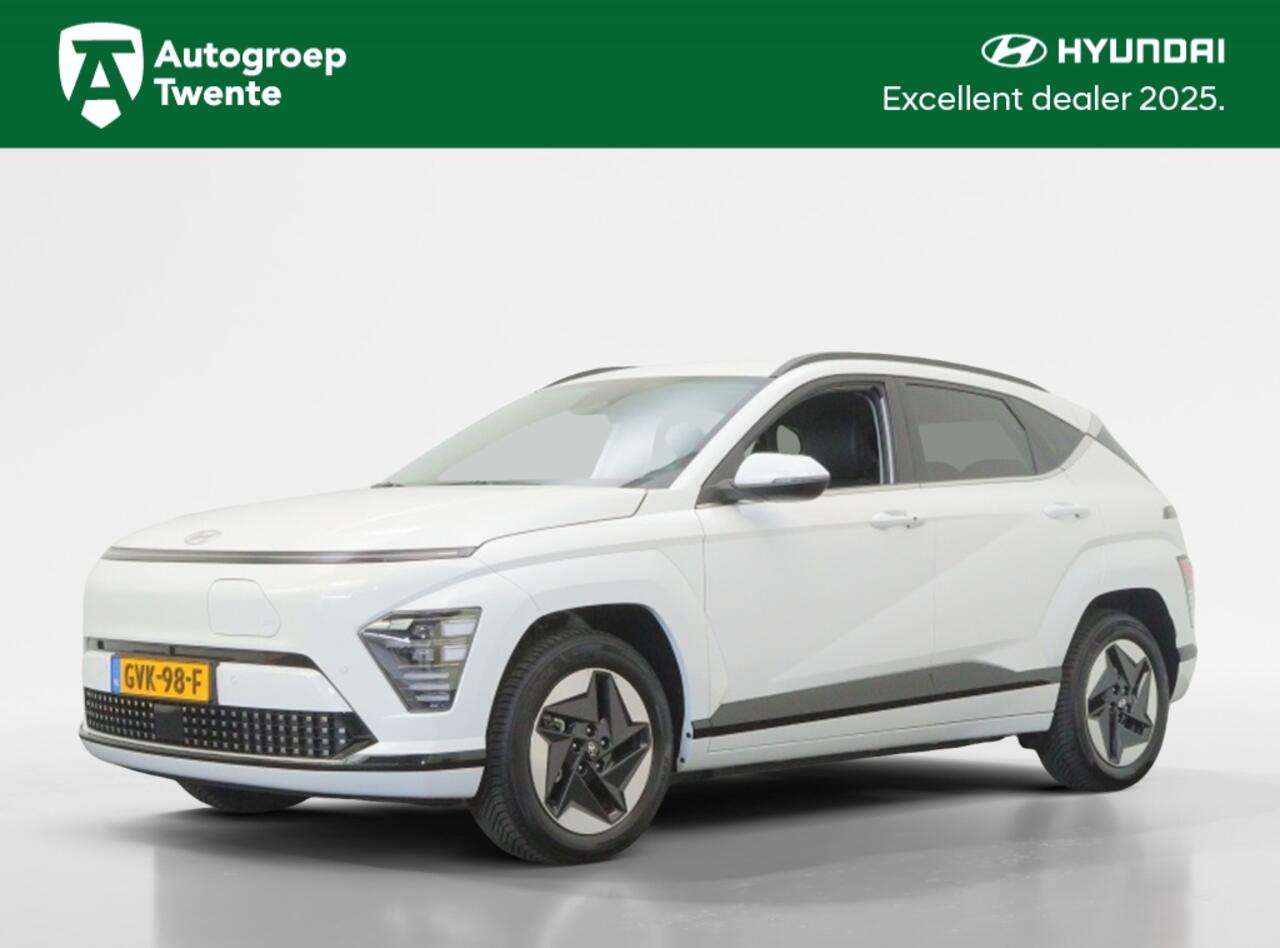 Hyundai Kona Comf. Smart 65.4 kWh | Navigatie | Parkeersensoren |