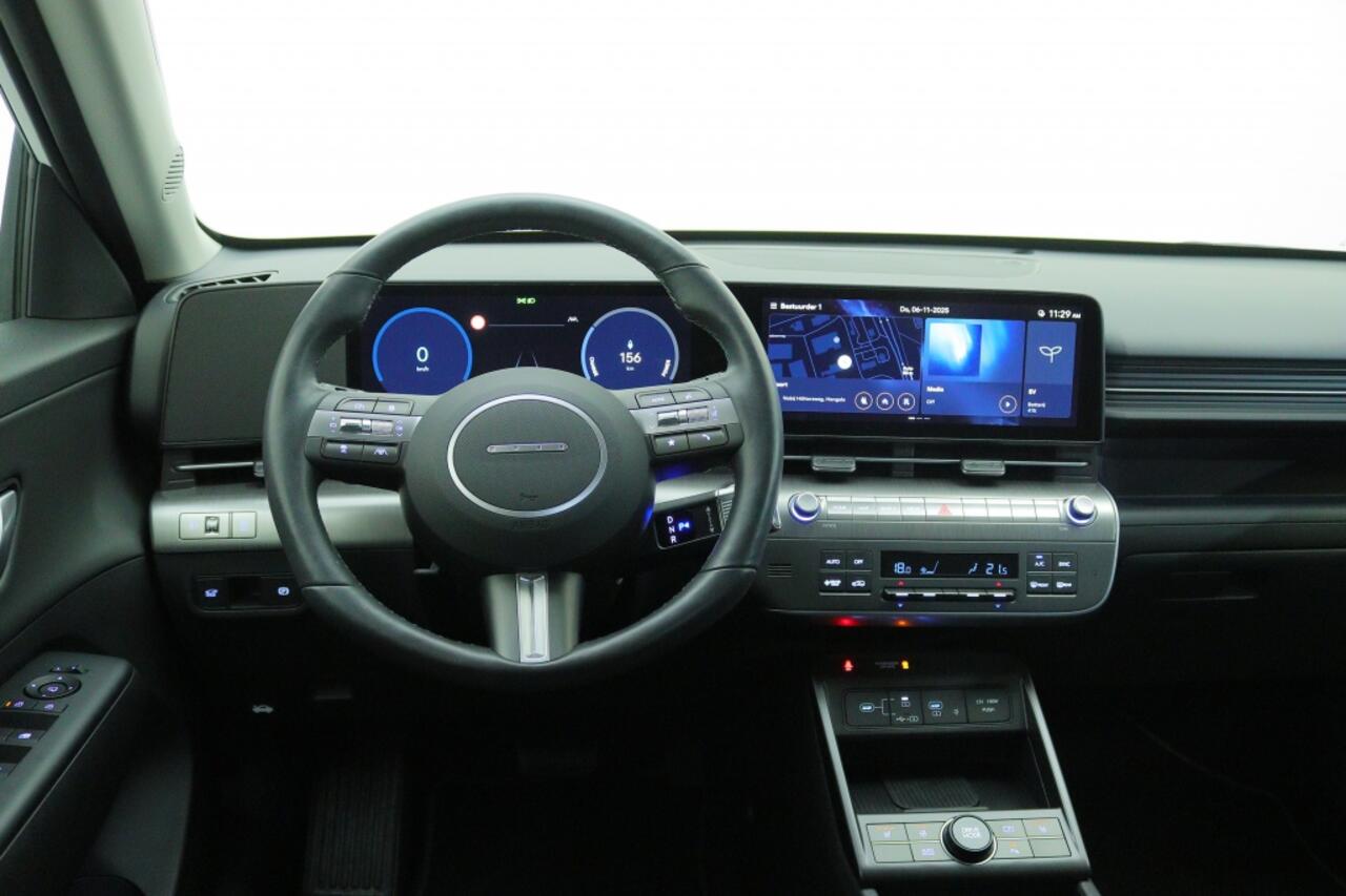 Hyundai Kona Comf. Smart 65.4 kWh | Navigatie | Parkeersensoren |