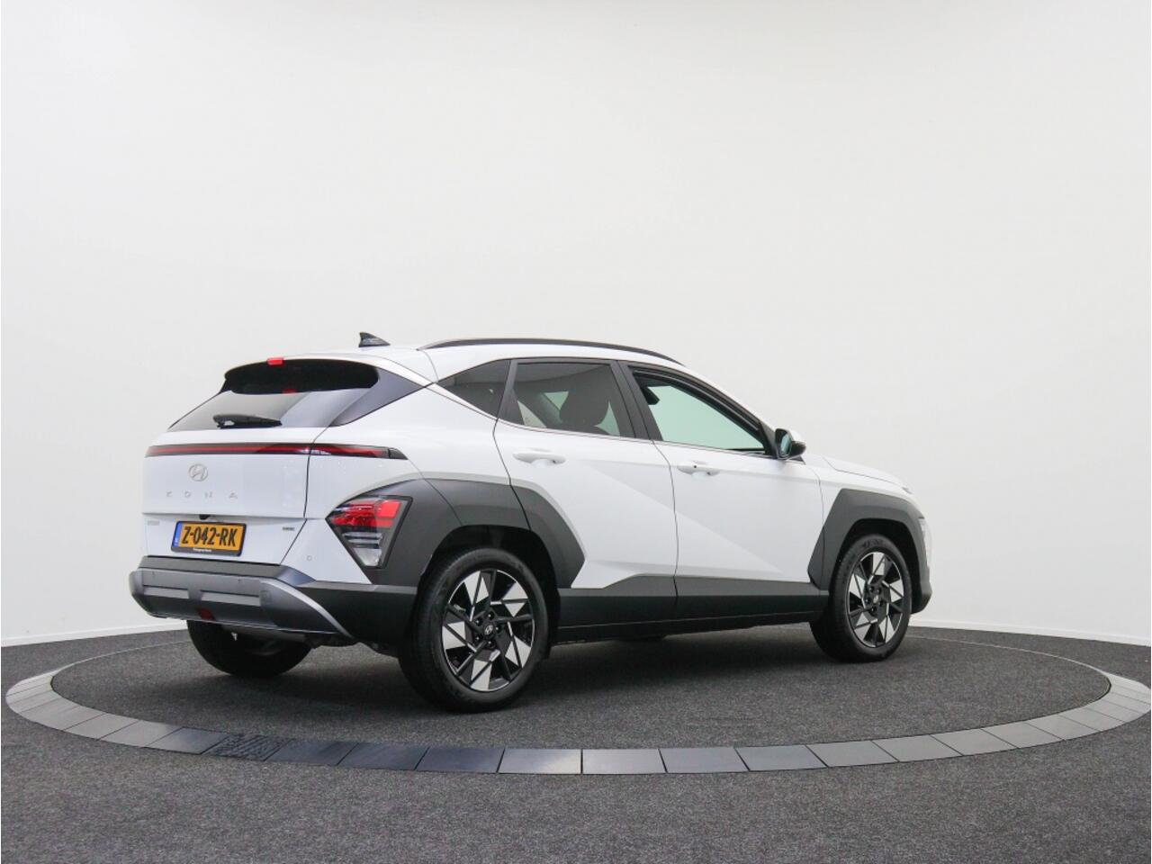 Hyundai Kona 1.6 GDI HEV Comfort Smart | Private lease 559 pm