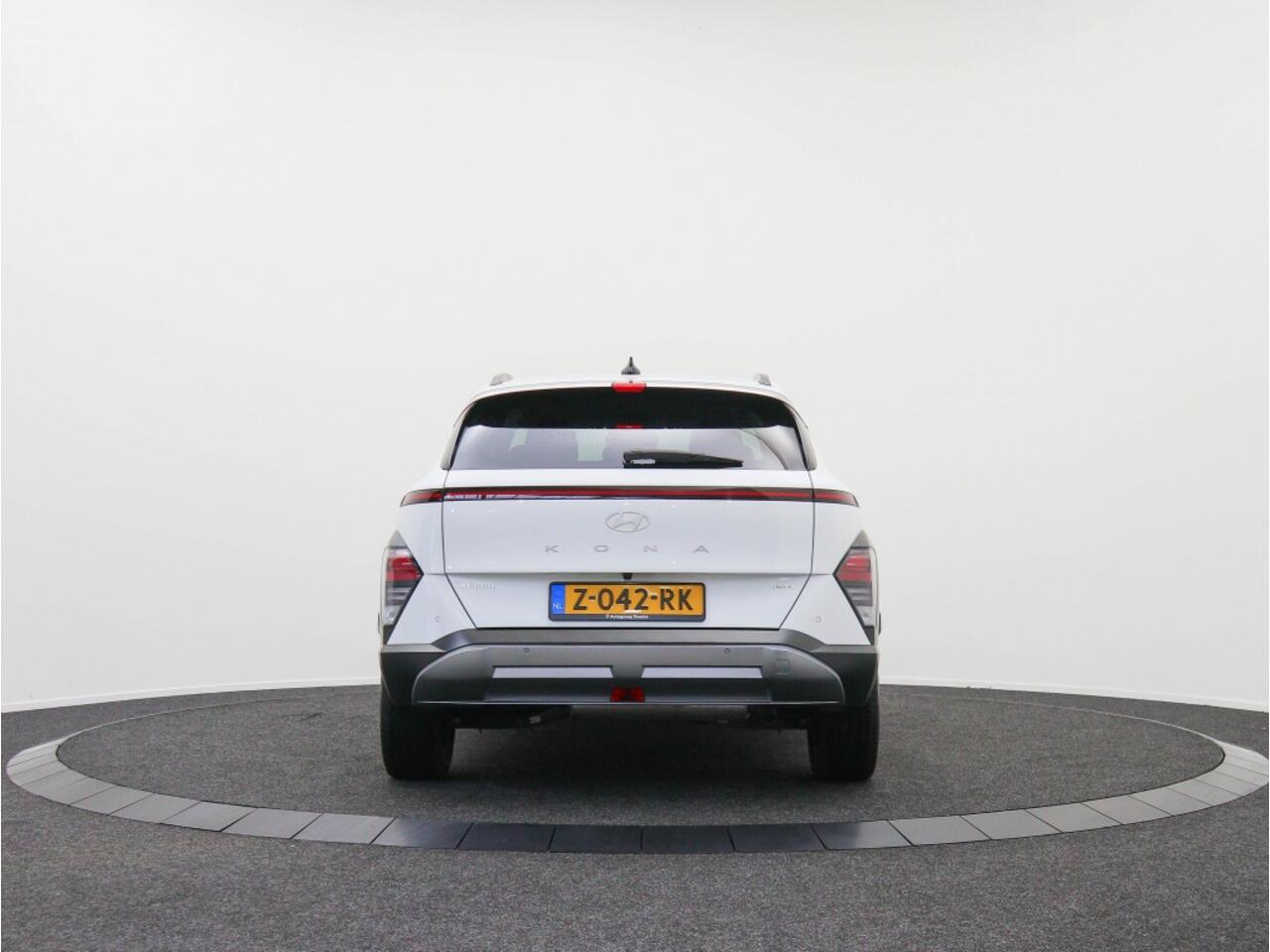 Hyundai Kona 1.6 GDI HEV Comfort Smart | Private lease 559 pm