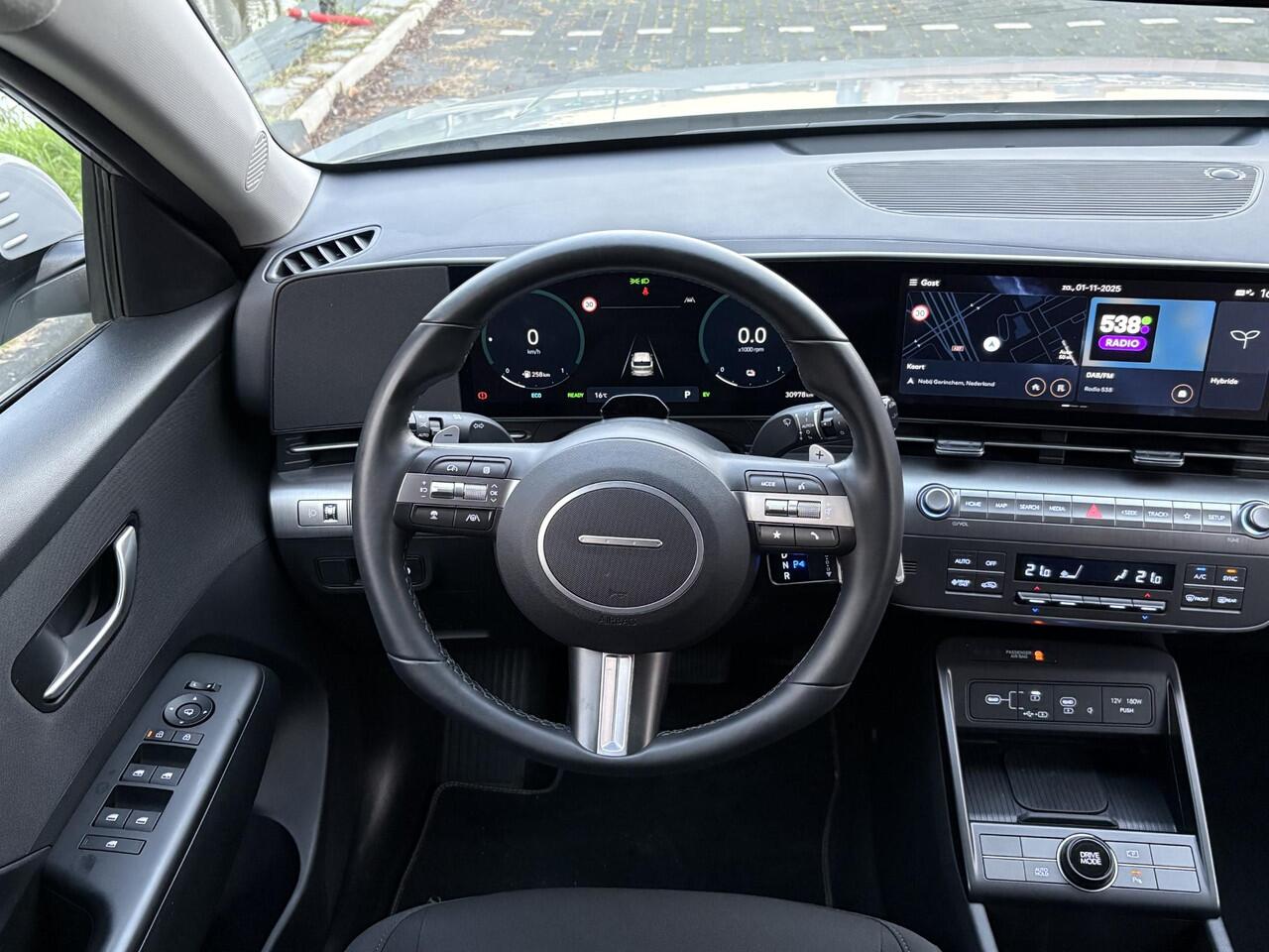 Hyundai Kona 1.6 GDI HEV 140 PK Comfort | Apple carplay & Android auto | Camera | Parkeersensoren voor en achter | Lichtmetalen velgen 18'' | Navigatie | Keyless entry |
