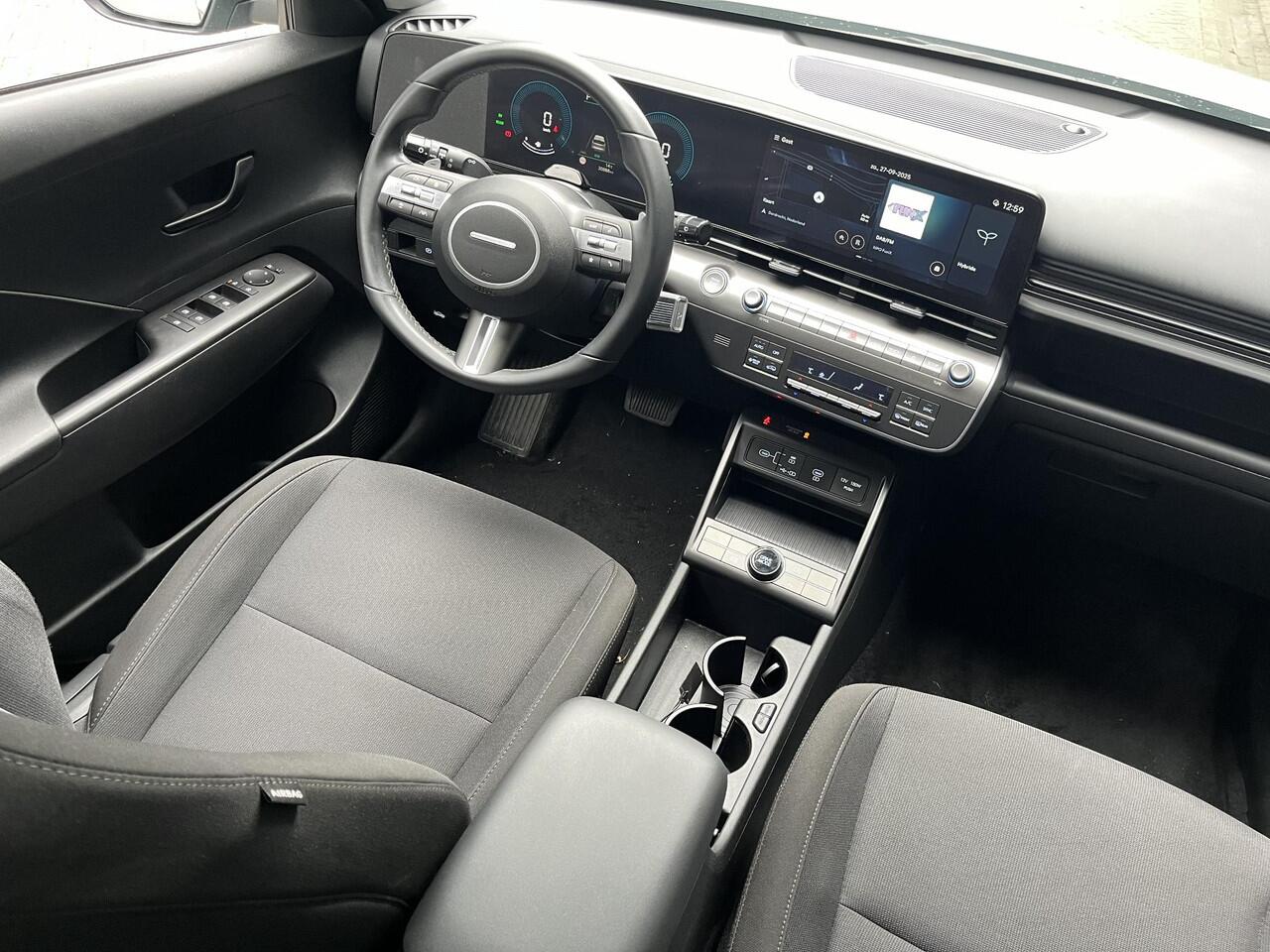 Hyundai Kona 1.6 GDI HEV Comfort | Achteruitrijcamera | Keyless entry | Navigatiesysteem | Parkeersensoren voor en achter | Fabrieksgarantie 02-2029 |