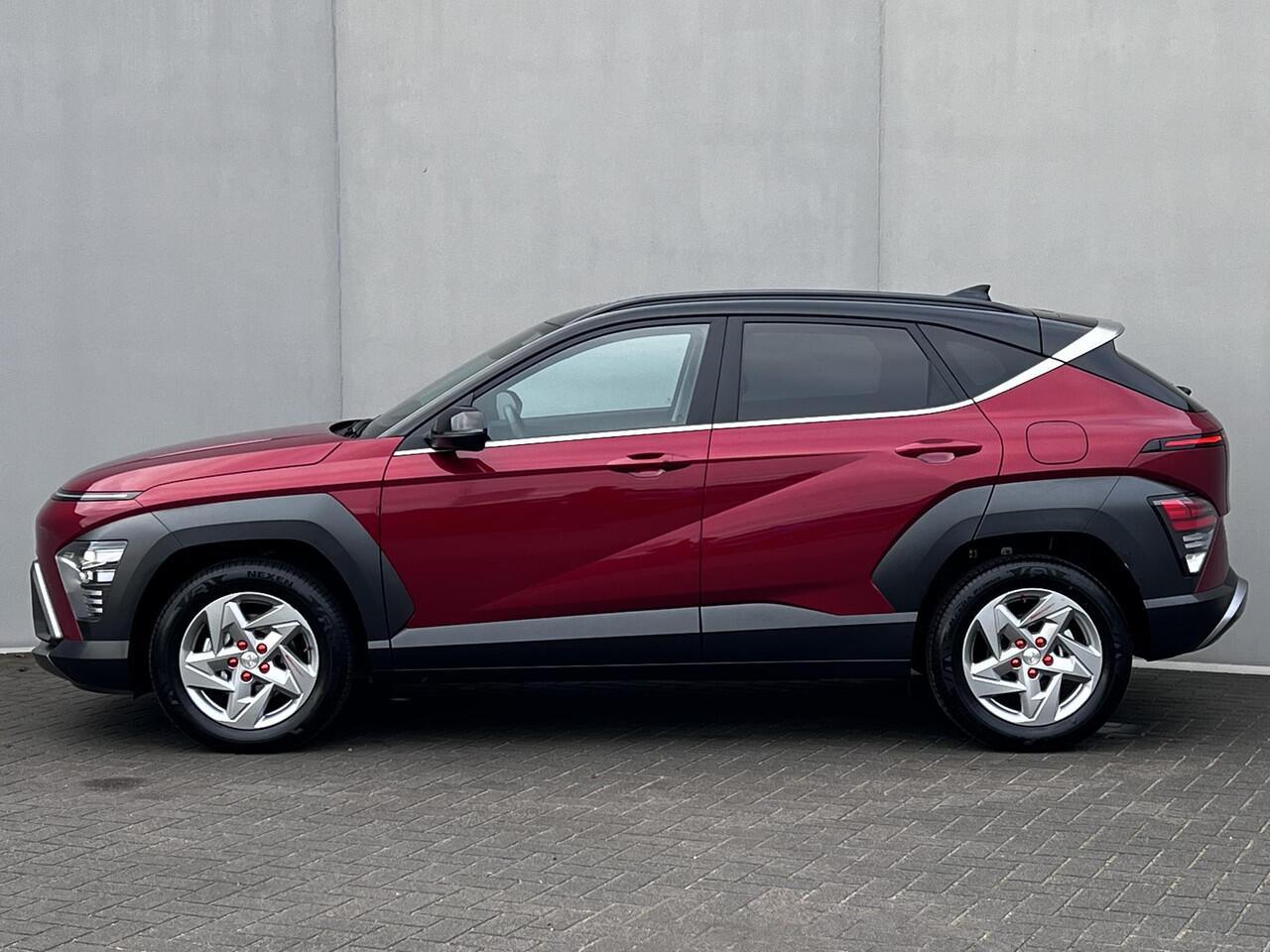 Hyundai Kona 1.0 T-GDI Comfort / Fabrieksgarantie tot 01-2029 / Dealer onderhouden / 1.200 kg trekgewicht / Navigatie / Apple Carplay Android / Climate Control / 17" LM wielen /