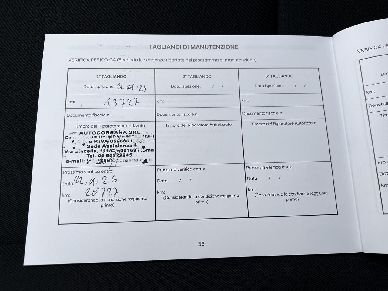 Hyundai Kona 1.0 T-GDI Comfort / Fabrieksgarantie tot 01-2029 / Dealer onderhouden / 1.200 kg trekgewicht / Navigatie / Apple Carplay Android / Climate Control / 17" LM wielen /