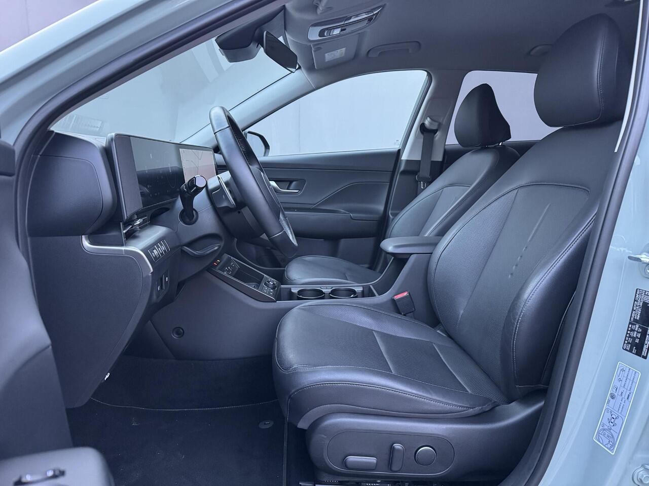 Hyundai Kona 1.6 GDI HEV Premium Automaat / Fabrieksgarantie tot 03-2029 / BOSE / All Season / Stuur & Stoelverwarming / 360 Camera / Elektrisch verstelbare voorstoelen / Stoelventilatie voor / Apple Carplay & Android Auto /