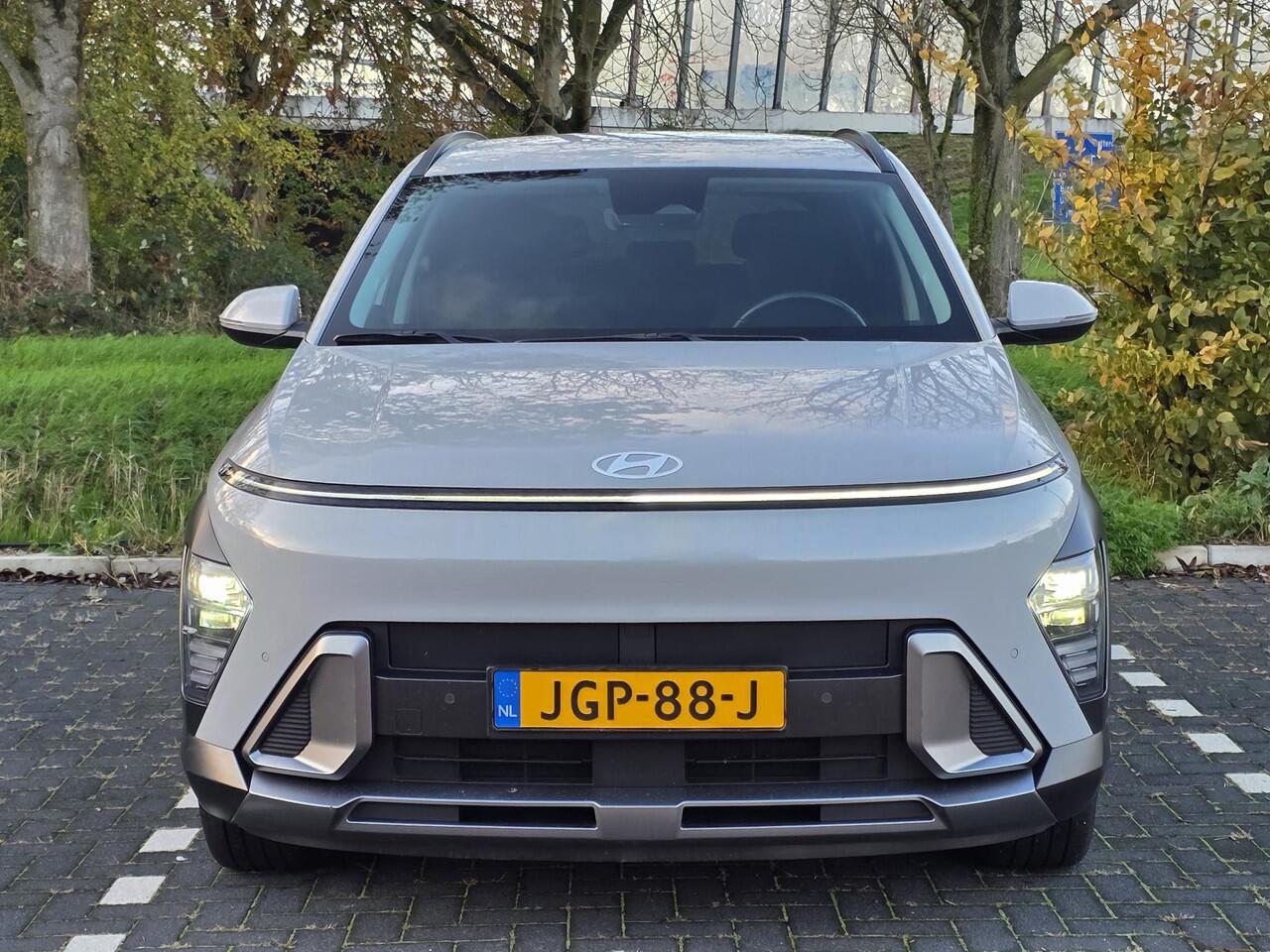 Hyundai Kona 1.6 GDI HEV 140pk Comfort | APPLE CARPLAY / ANDROID AUTO | CAMERA | PARKEERSENSOREN VOOR EN ACHTER | LM-VELGEN 18'' | NAVI | KEYLESS ENTRY |
