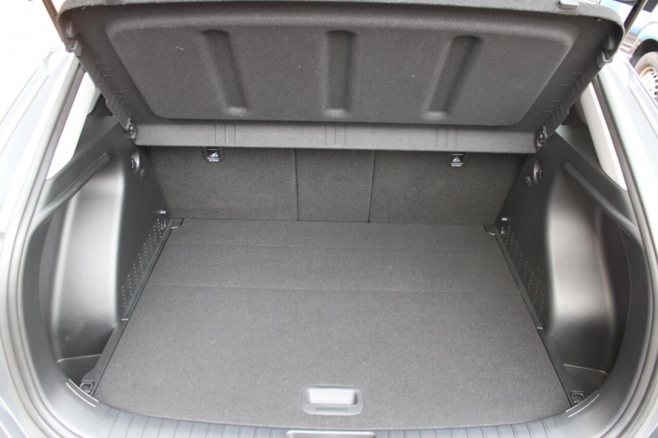 Hyundai Kona 1.6 GDI HEV Comfort | 18 Inch | Navi | Adapt. Cruise |