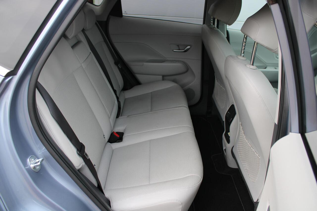 Hyundai Kona Electric Premium Sky 65.4 kWh Automaat Leer Airco 360 Camera Carplay Demo Nieuwstaat