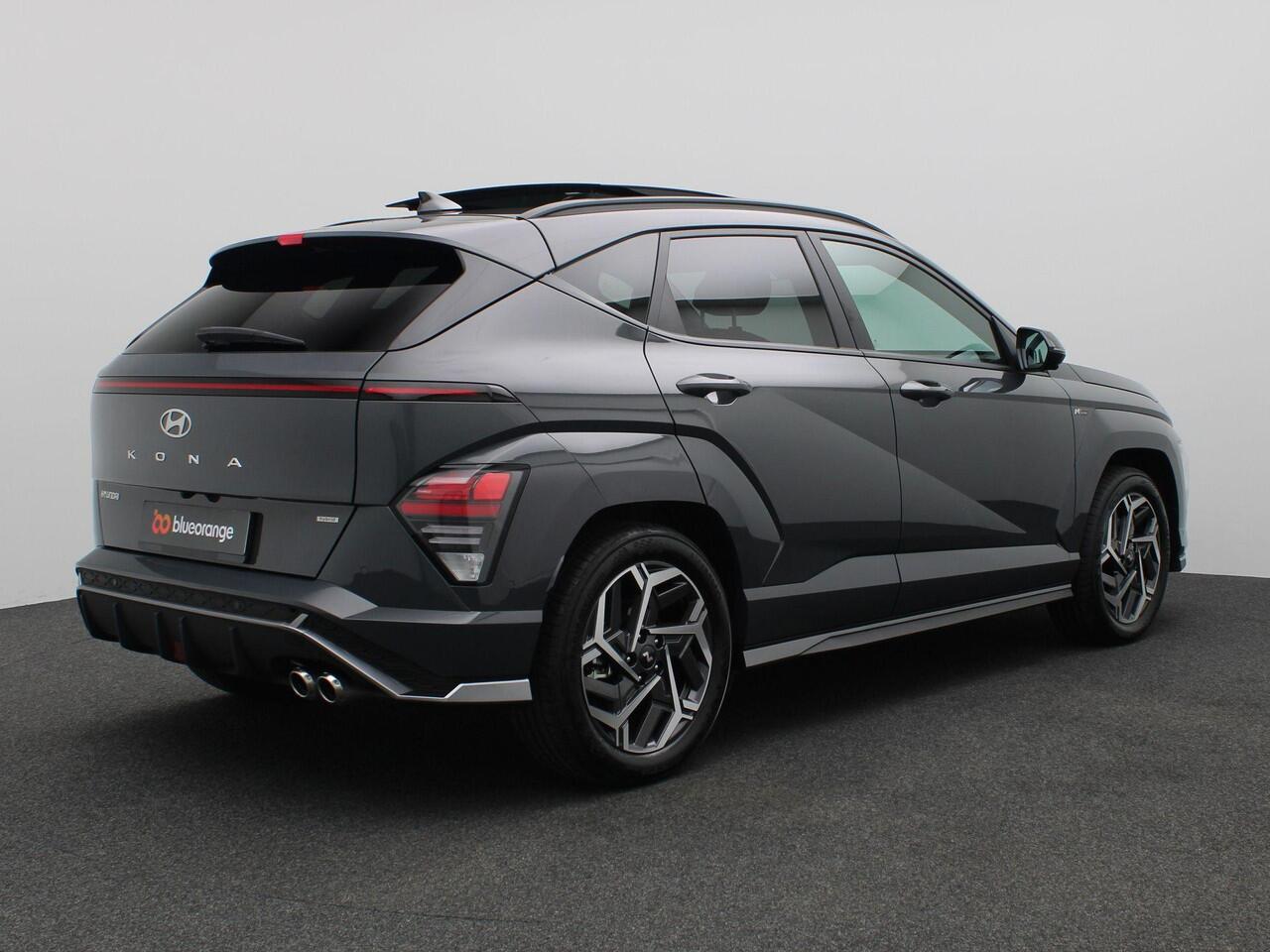 Hyundai Kona 1.6 GDI HEV N Line Sky 141PK Aut. Trekhaak, Schuifdak, Memorystoel, Keyless, Elektr. Achterklep, Navi, 360gr. Camera, 18" LM Velgen, Stoel verwarming & ventilatie, Stuurverwarming