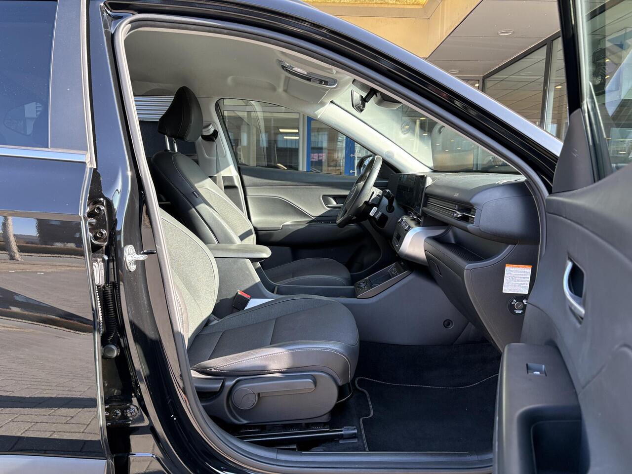 Hyundai Kona 1.6 GDI HEV Comfort | Stoelverwarming | Privacy glass | Camera | Adaptive cruise control | Carplay