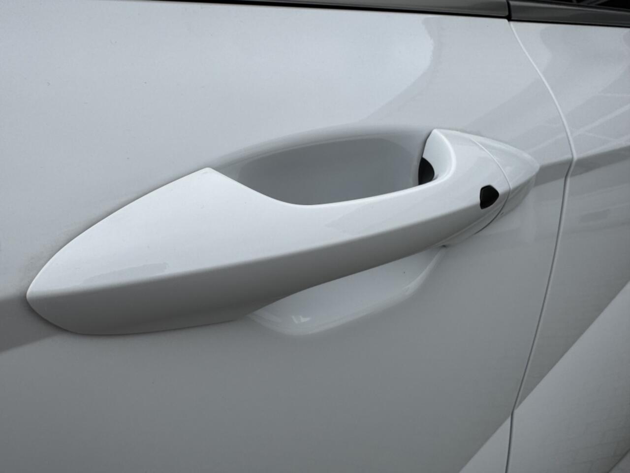 Hyundai Kona 1.6 GDI HEV Comfort Smart | Demo voordeel | Navi | Elek. kofferb