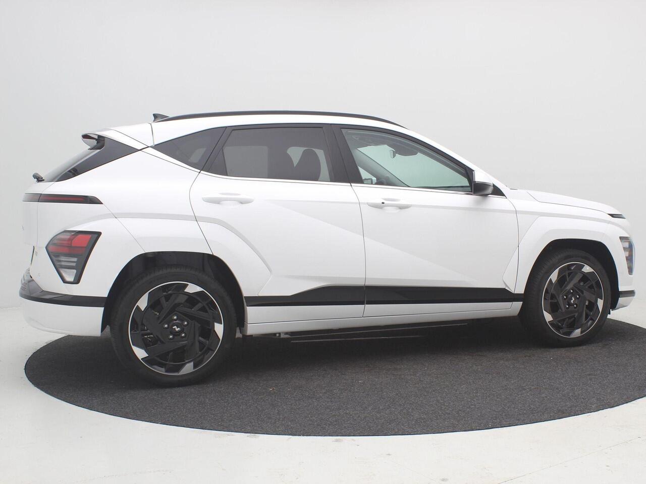 Hyundai Kona Electric Comfort Smart + BCA 48.4 kWh / ¤ 7755,- Voordeel Op Nieuwprijs / Rijklaarprijs / Direct Leverbaar / Navigatie / Blind-Spot Collision-Avoidance Assist / Adaptieve Cruise Control /