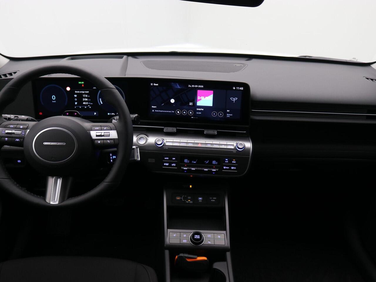 Hyundai Kona Electric Comfort Smart + BCA 48.4 kWh / ¤ 7755,- Voordeel Op Nieuwprijs / Rijklaarprijs / Direct Leverbaar / Navigatie / Blind-Spot Collision-Avoidance Assist / Adaptieve Cruise Control /