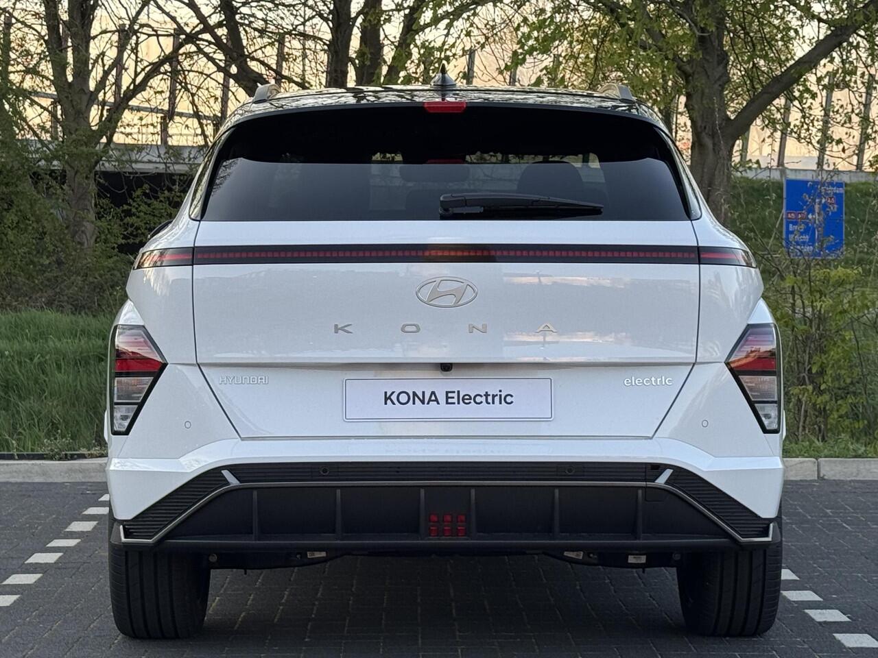 Hyundai Kona Electric N Line Edition 65.4 kWh |¤5490 KORTING|CAMERA|NAVIGATIE|STOEL/STUURVERWARMING|