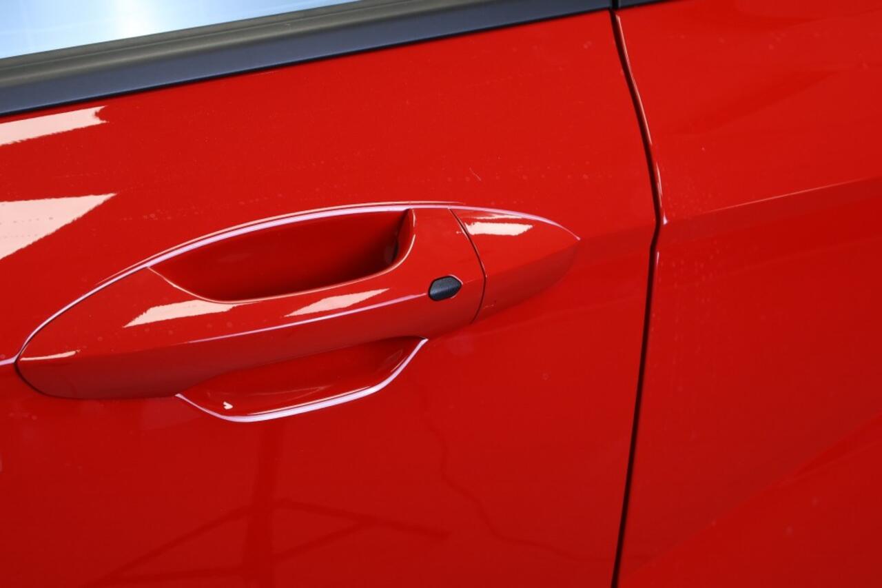 Hyundai Kona N-Line Edition 65.4 kWh - Stoel + Stuurverw. + CarPlay - Adaptiv