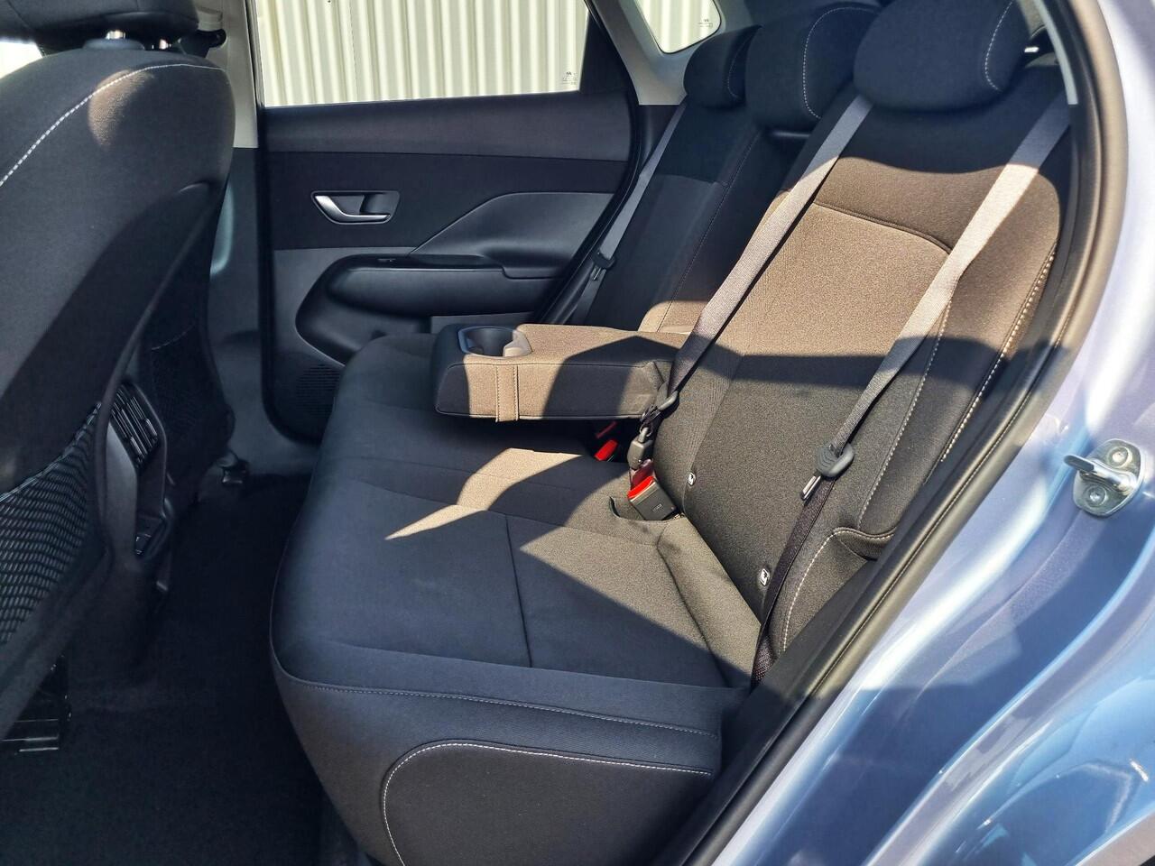 Hyundai Kona Electric Comfort Smart 65.4 kWh / ¤4000,- Voordeel Op Nieuwprijs / Rijklaarprijs / Direct Leverbaar / 19'' LM Velgen /