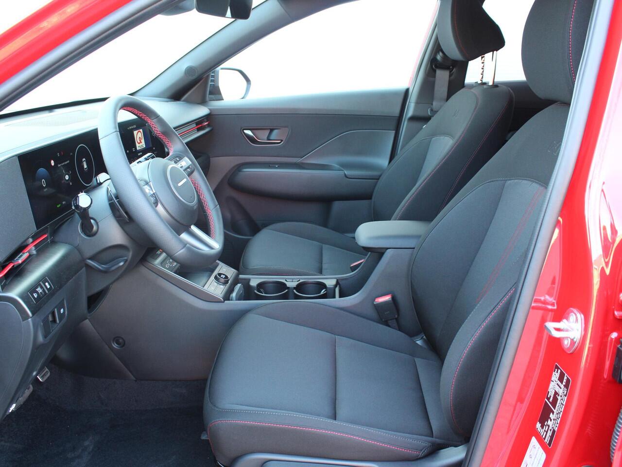 Hyundai Kona Electric N Line Edition 65.4 kWh / Stoel en Stuurverwarming/ Cruise Control / Navigatie / Apple Carplay/Android Auto / Automaat /