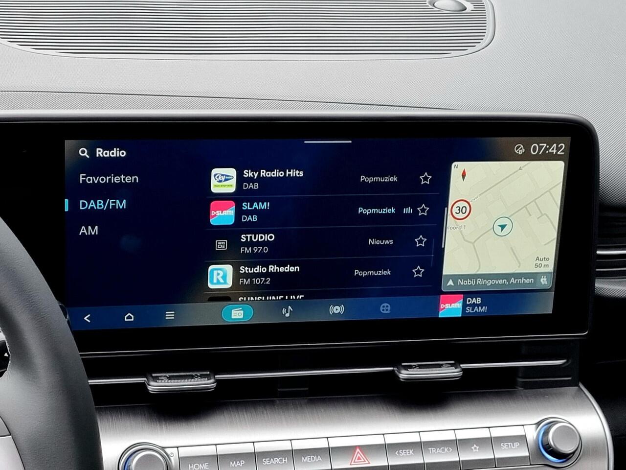 Hyundai Kona Electric Comfort 65.4 kWh / ¤4000,- Voordeel Op Nieuwprijs / Rijklaarprijs / Direct Leverbaar