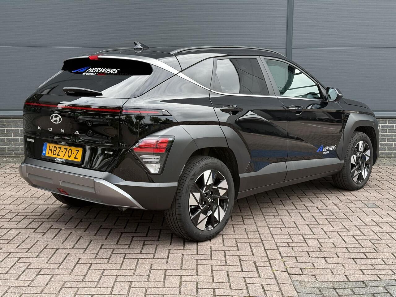 Hyundai Kona 1.6 GDI HEV Comfort Smart / Stoel+Stuur Verwarming / Keyless / Achteruitrij Camera / Elektrische Achterklep / Apple carplay&android auto / Navigatie /