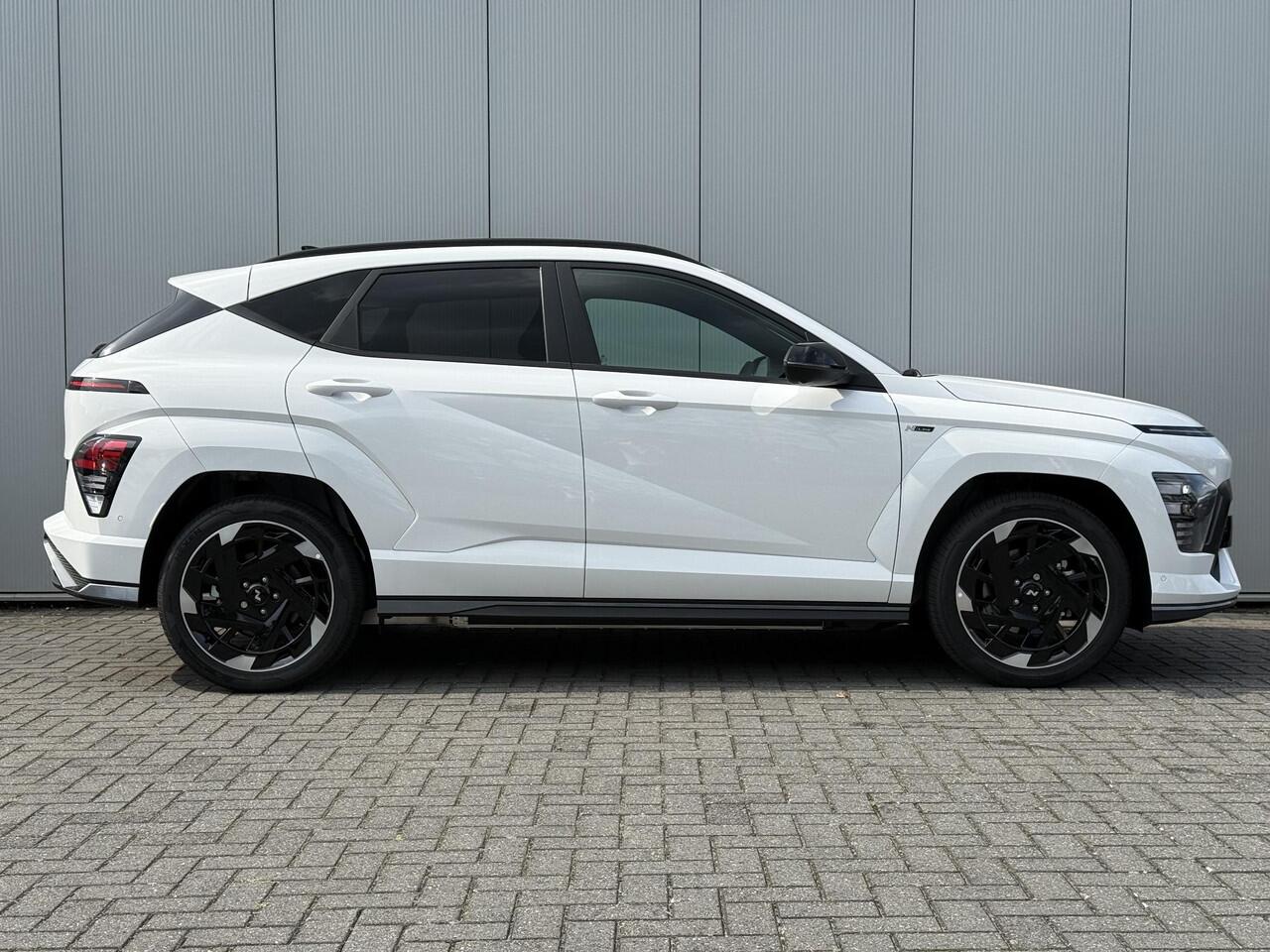 Hyundai Kona Electric N Line 65.4 kWh / Dynamische Routeplanner / Climate Control / Adaptive Cruise Control / 360 Camera / Stoel- & Stuurverwarming / Stoelverkoeling / Snel Leverbaar! /