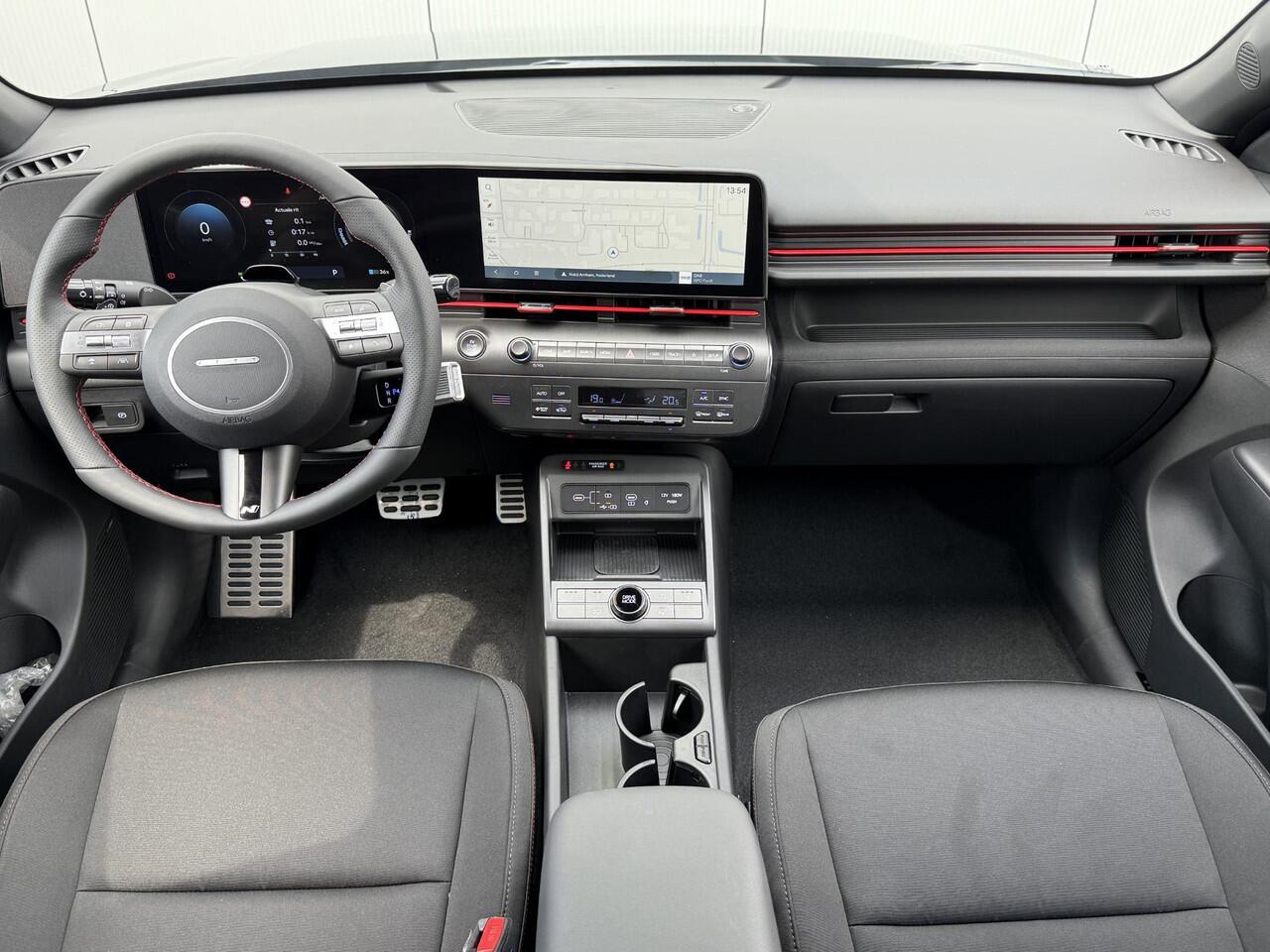 Hyundai Kona Electric N Line Business 64,8 kWh MY 26 / Navigatie / Dodehoekdetectie / Warmtepomp / Apple & Android carplay /