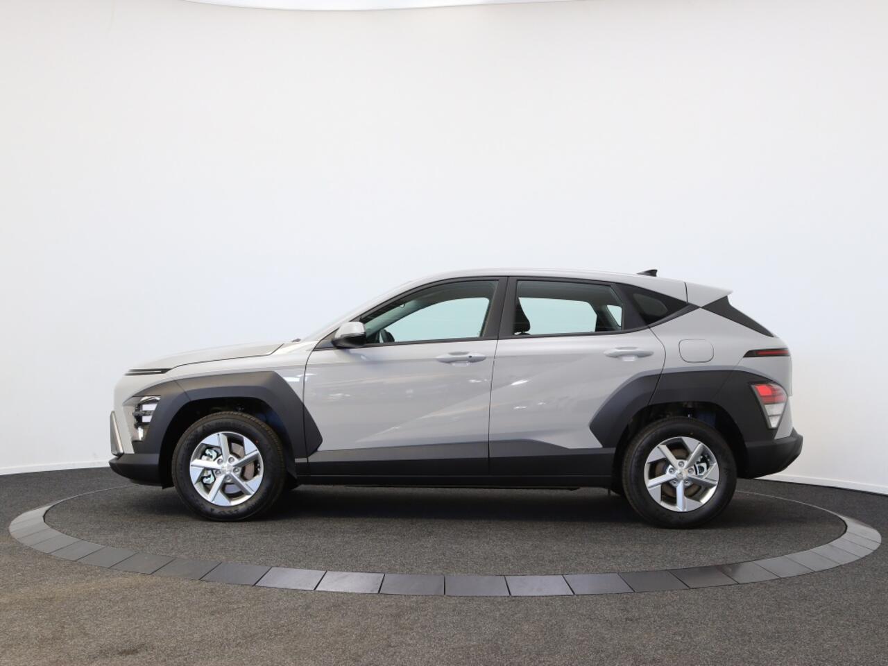 Hyundai Kona 1.6 GDI HEV Comfort | Navigatie | Parkeer Sensoren |