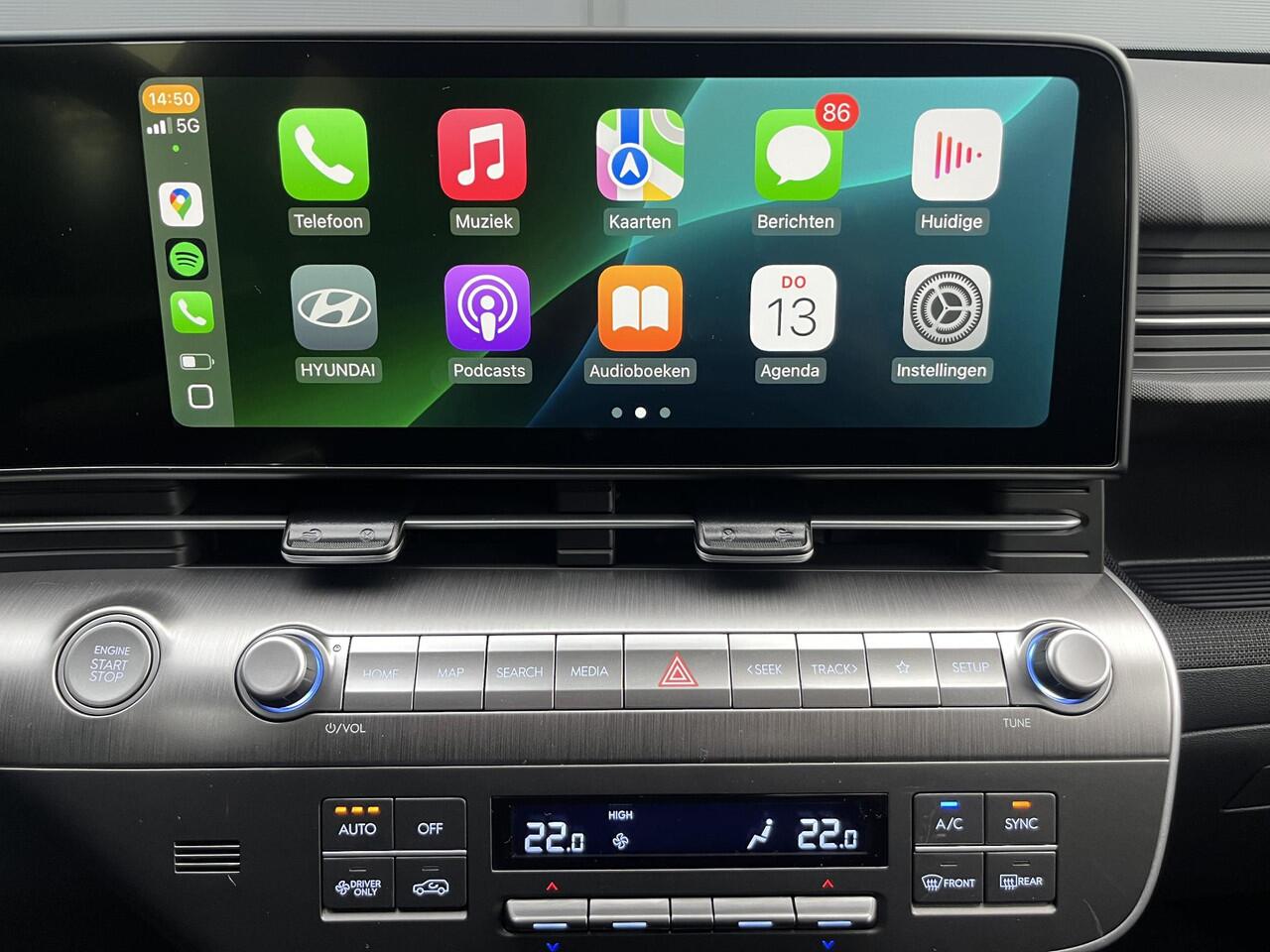 Hyundai Kona 1.6 GDI HEV Premium / Lederen bekleding / Stoel verwarming en ventilatie / 360 Graden Camera / 18 " lm / Led Koplampen /