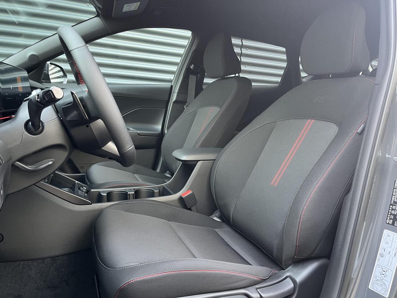 Hyundai Kona 1.6 GDI HEV N Line Edition | N-Line exterieur & Pack N-Line interieur | 18'' Lichtmetalen velgen 2-tone | Direct leverbaar | Donker getint glas |