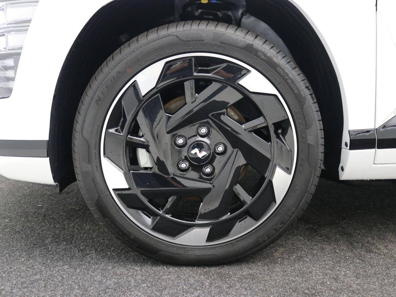 Hyundai Kona Electric Comfort Smart + BCA 48.4 kWh / Navigatie / Blind-Spot Collision-Avoidance Assist / Adaptieve Cruise Control / 19 inch N-Velgen